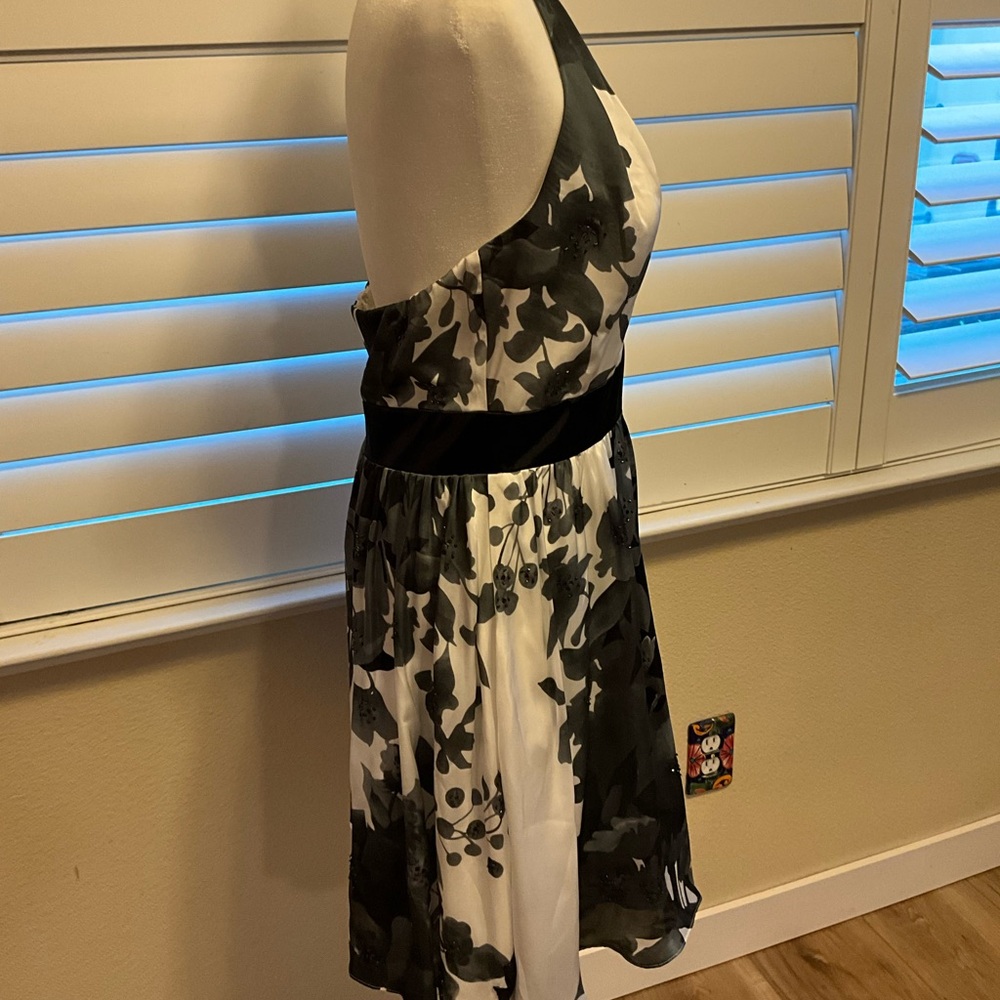 Adrianna Papell Asymmetrical Black and White Halter Sundress NWT - Picture 3 of 10